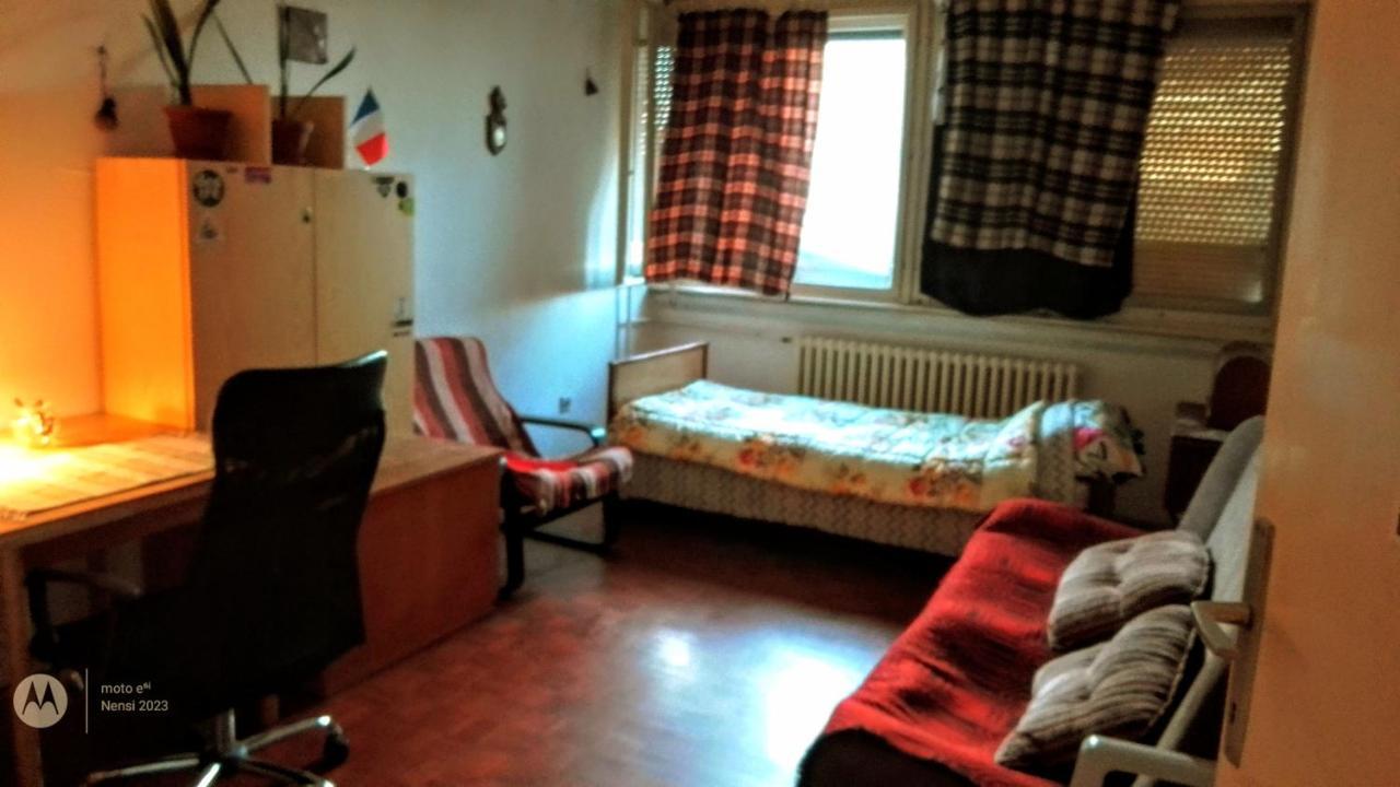 Men Who Knit Apartment Belgrade Luaran gambar